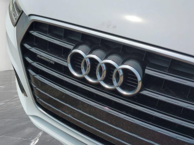 Used 2018 Audi Q3 2.0T Premium Plus w/ Premium Plus Package AWD/4WD image 36