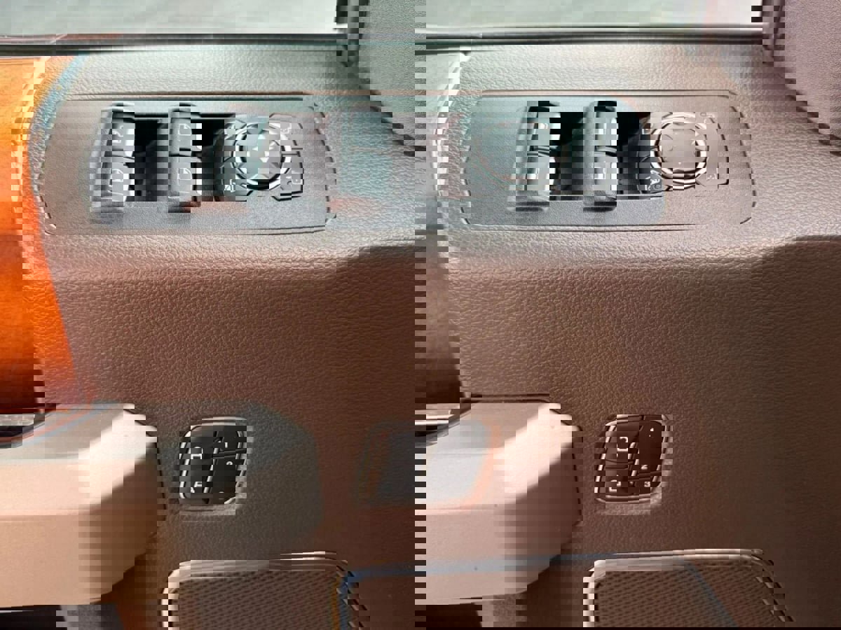 Used 2015 Ford F150 King Ranch w/ Equipment Group 601A Luxury AWD/4WD image 45