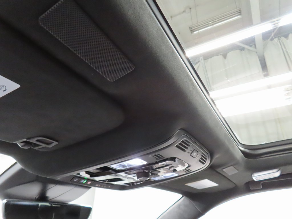 Used 2026 Cadillac Escalade Platinum Sport w/ LPO, Floor Liner Package AWD/4WD image 26