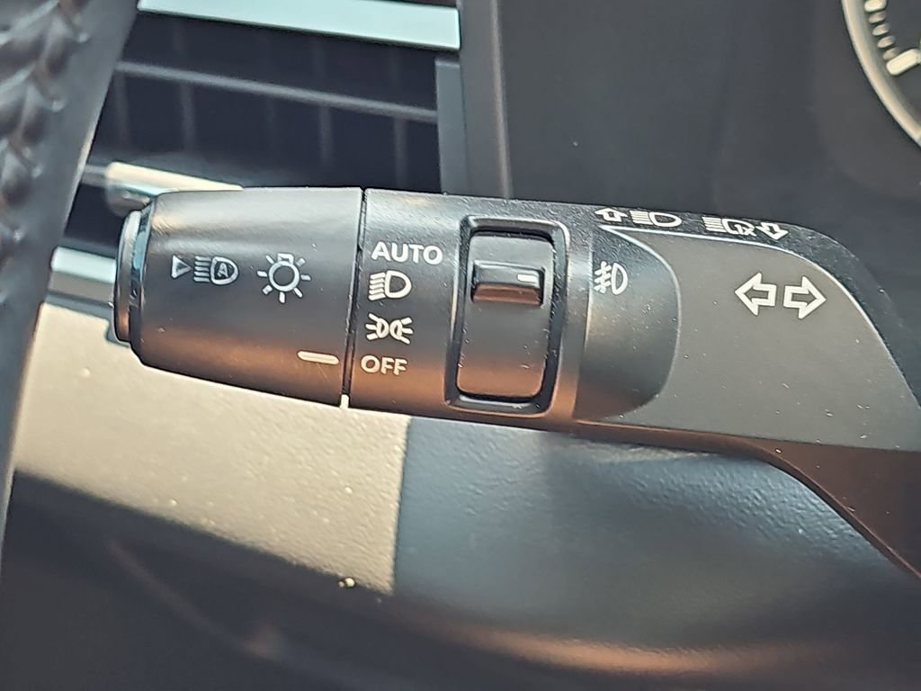 Used 2022 Mitsubishi Outlander SEL AWD/4WD image 31