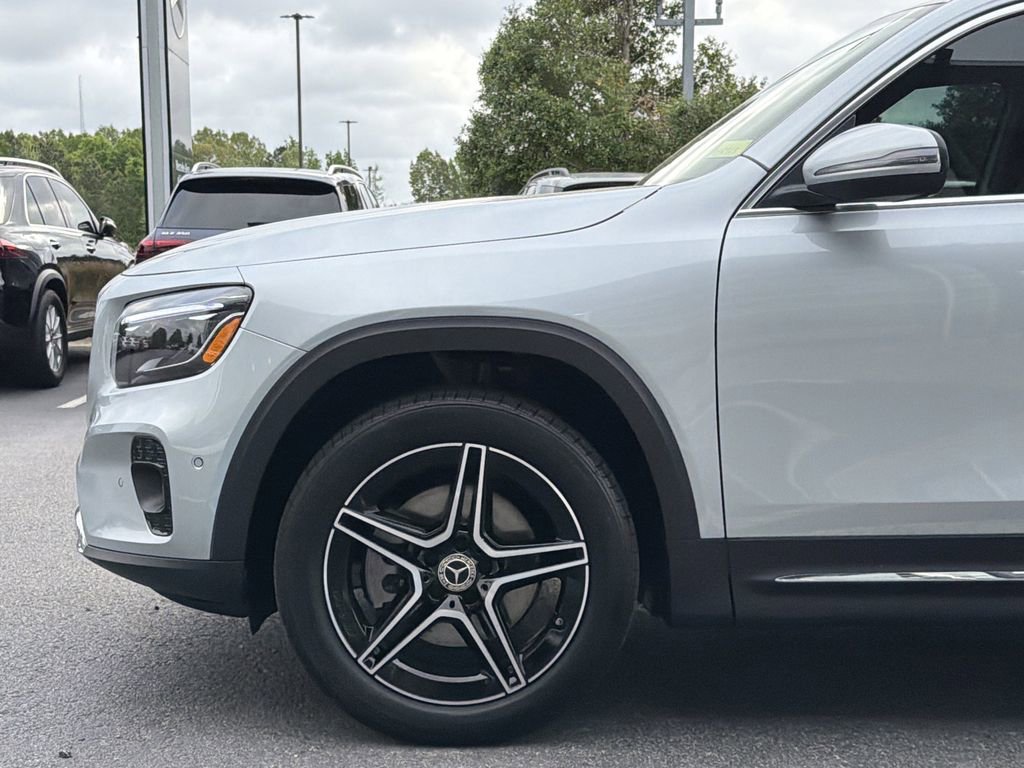 Certified 2026 Mercedes-Benz GLB 250 4MATIC image 9