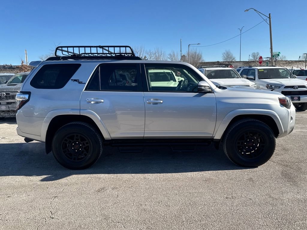 Used 2024 Toyota 4Runner TRD Off-Road Premium image 10