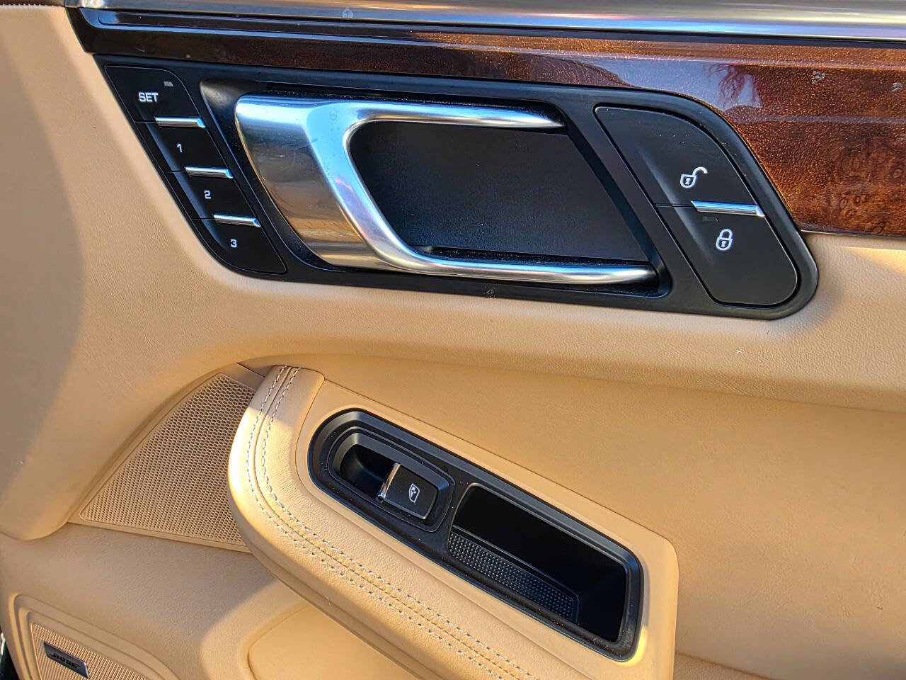 Used 2017 Porsche Macan GTS image 40