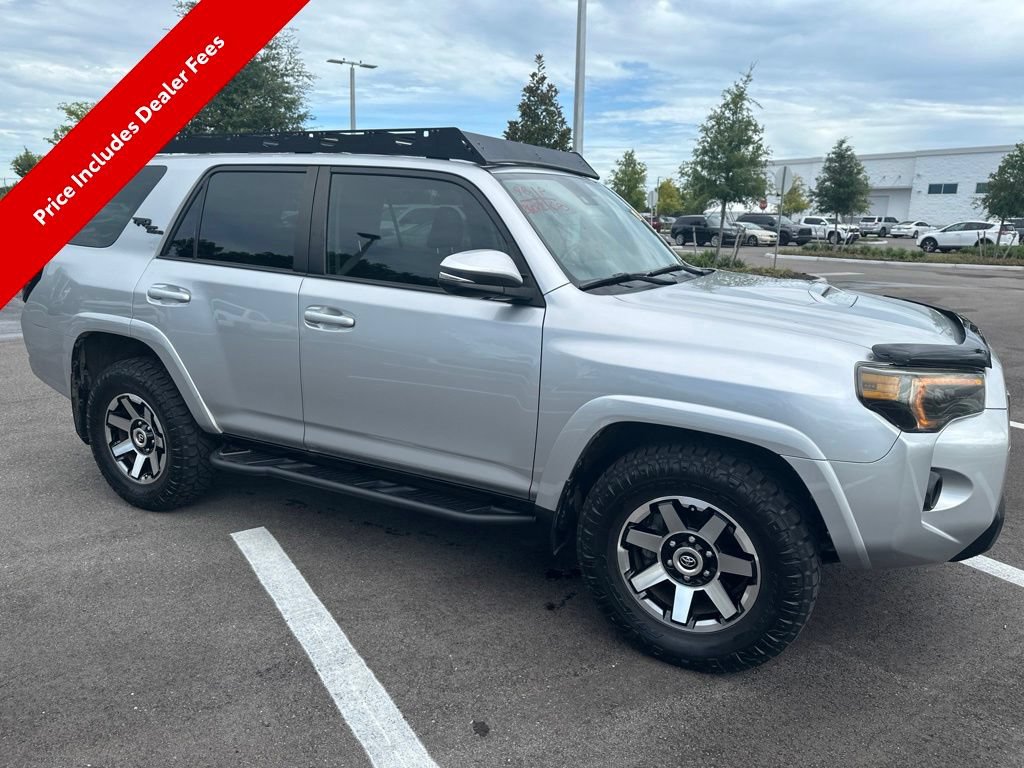 Used 2024 Toyota 4Runner TRD Off-Road Premium w/ Moonroof Package AWD/4WD image 3