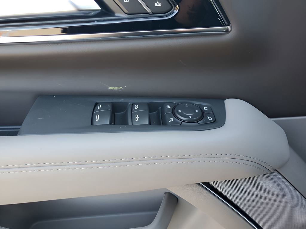 New 2026 GMC Yukon XL Elevation w/ LPO, Floor Liner Package image 28