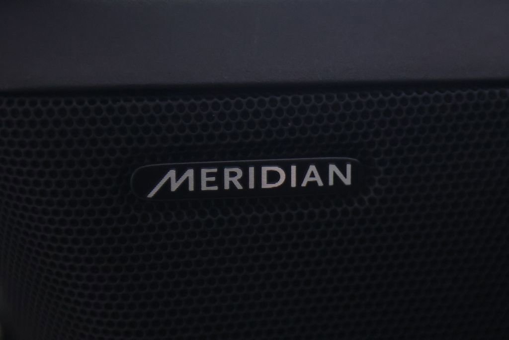 Used 2024 Land Rover Range Rover SE image 18