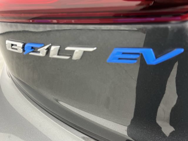 Used 2020 Chevrolet Bolt Premier w/ Infotainment Package FWD image 30