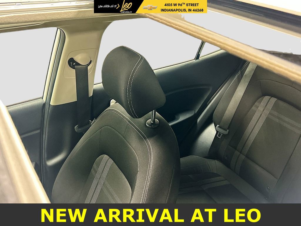 Used 2023 Hyundai Venue SEL image 20