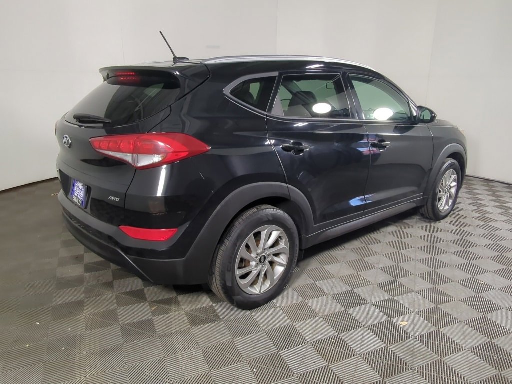 Used 2016 Hyundai Tucson SE w/ Option Group 02 image 4