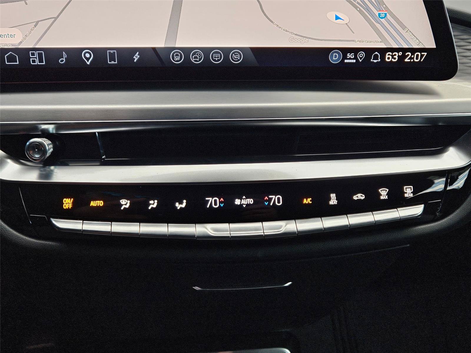 New 2026 Cadillac Lyriq V w/ LPO, Floor Liner Package AWD/4WD image 21