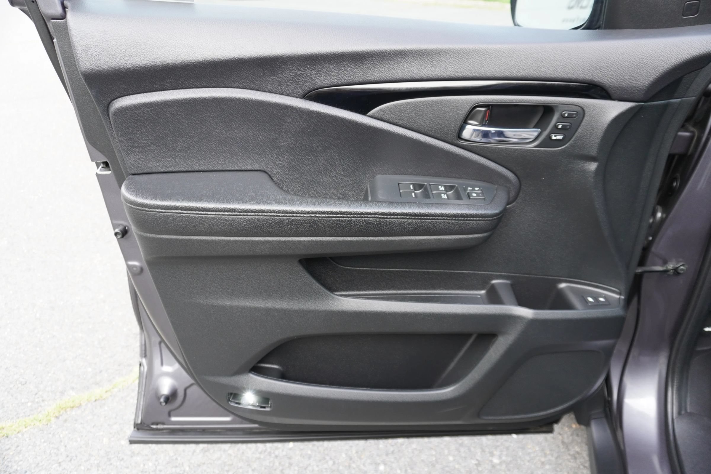 Used 2021 Honda Passport Elite image 13