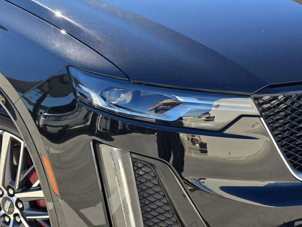 Used 2023 Cadillac XT6 Sport image 37