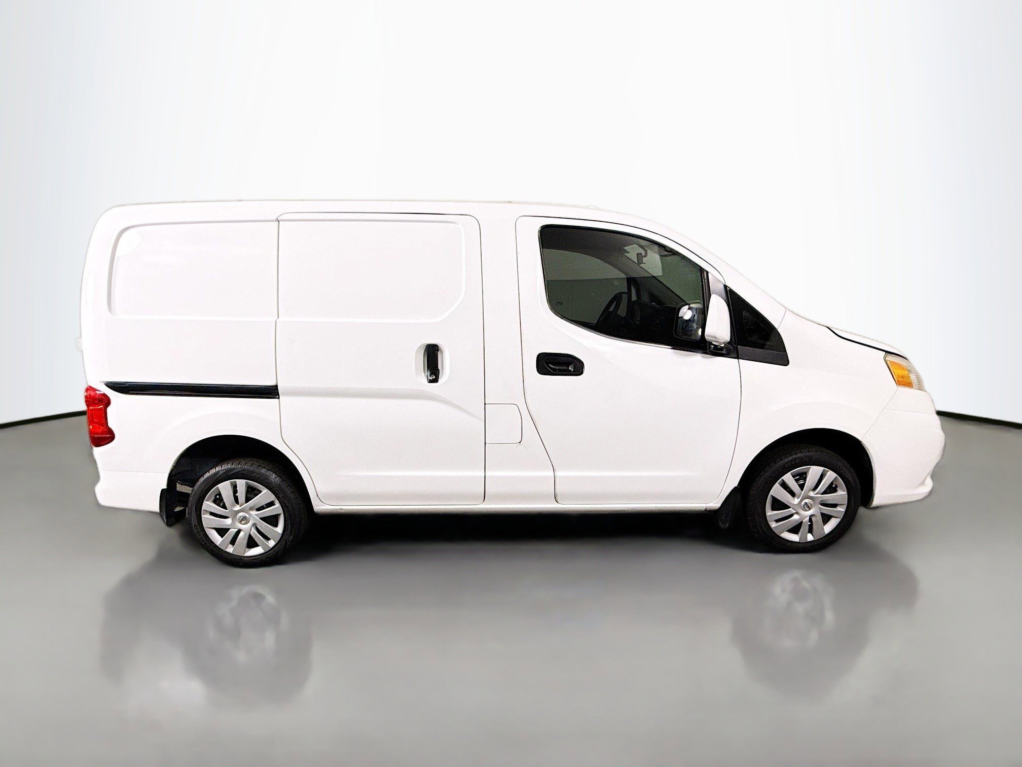 Used 2014 Nissan NV200 SV w/ Exterior Appearance Package image 11