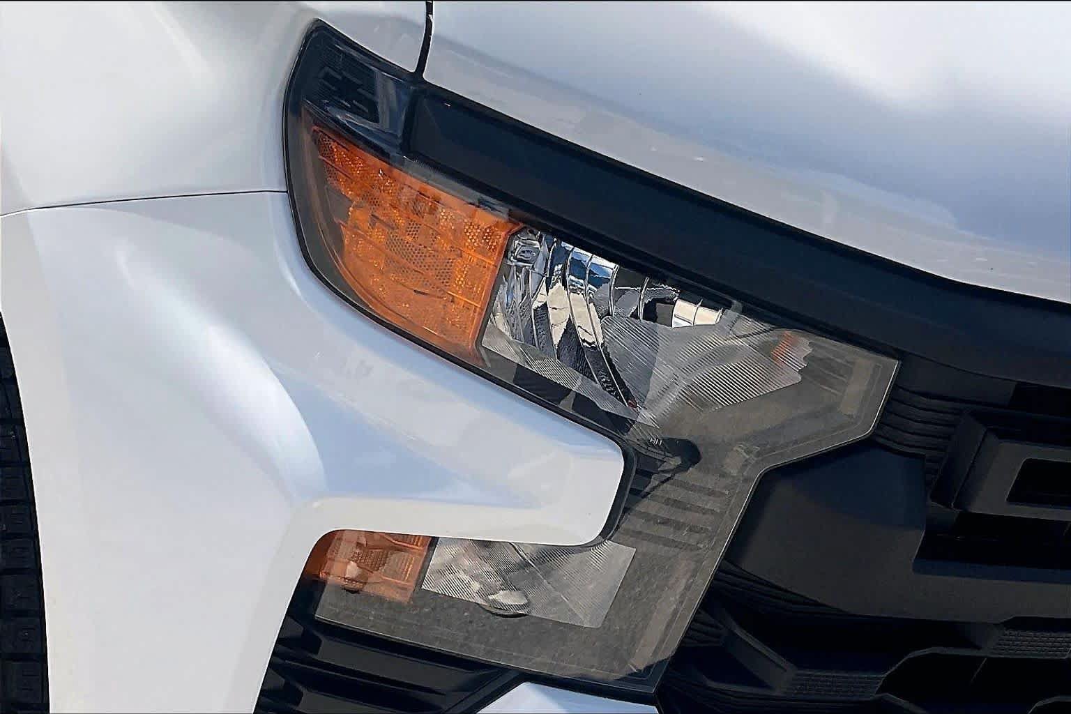Used 2025 Chevrolet Silverado 1500 Custom w/ Turbomax Blackout Package RWD image 27