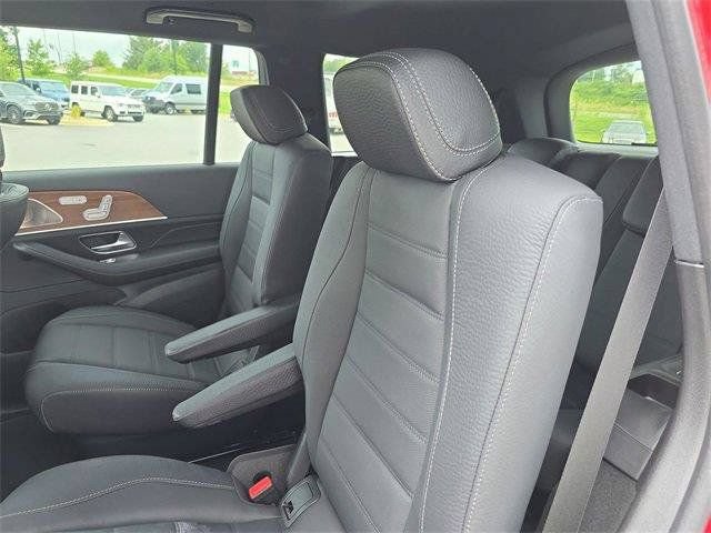 Certified 2025 Mercedes-Benz GLS 450 4MATIC image 17