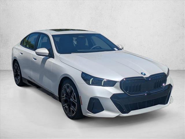 Used 2026 BMW 530i w/ M Sport Package RWD image 3