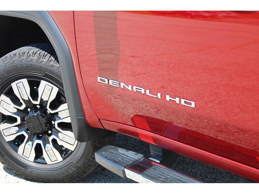 Used 2024 GMC Sierra 2500 Denali w/ Technology Package AWD/4WD image 12