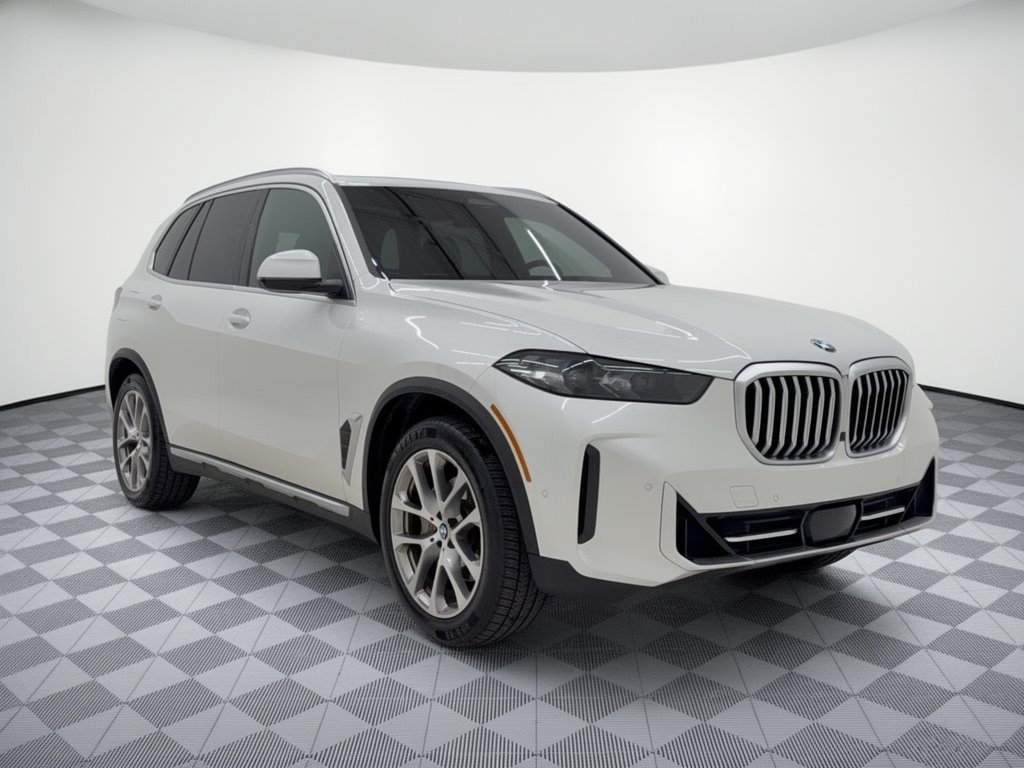 Used 2024 BMW X5 xDrive40i w/ Parking Assistance Package AWD/4WD image 7