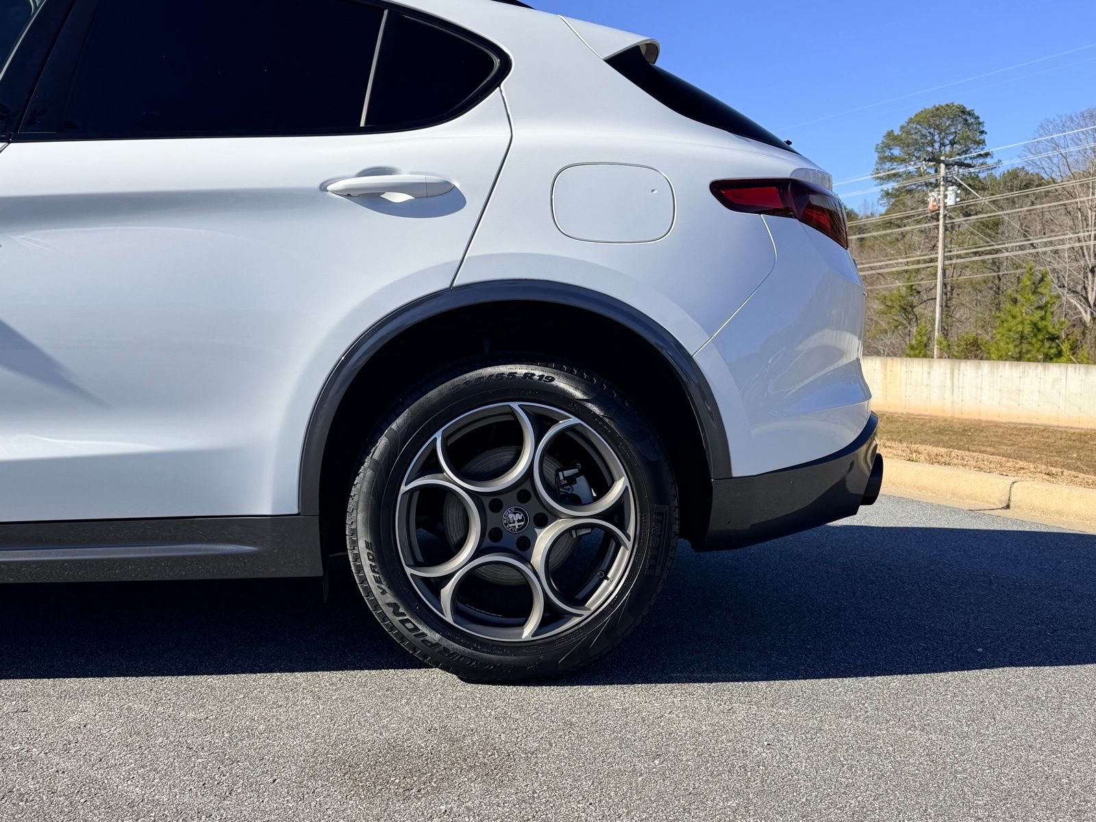 Used 2022 Alfa Romeo Stelvio Ti w/ Active Assist Plus Package AWD/4WD image 6