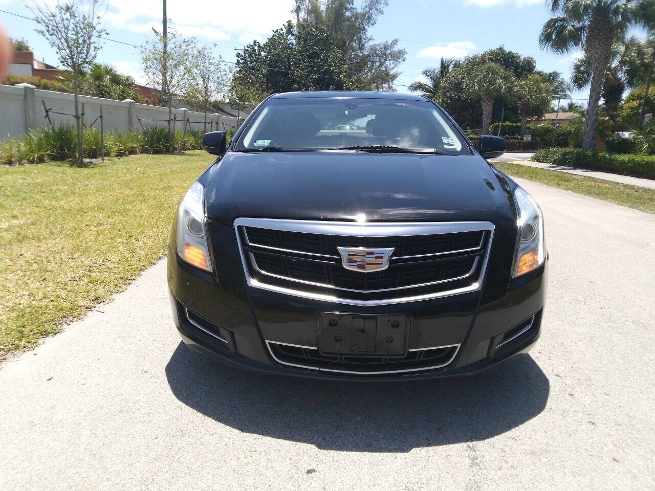 Used 2016 Cadillac XTS w/ Rear Seat Comfort Package FWD image 2