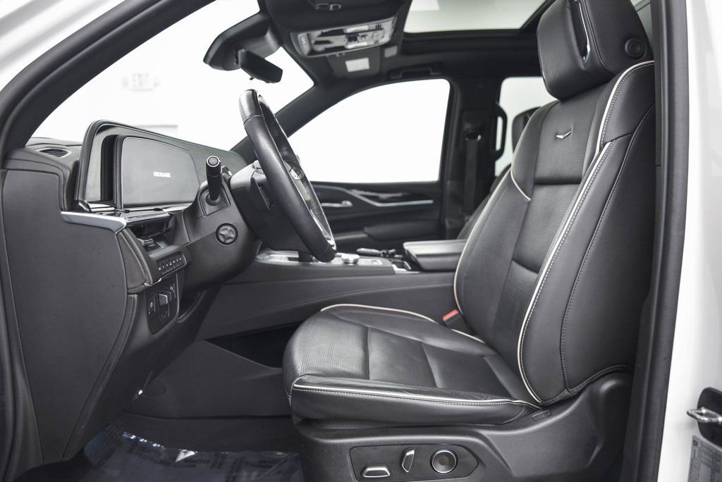 Used 2021 Cadillac Escalade Sport w/ Driver Assist Tech Package AWD/4WD image 10