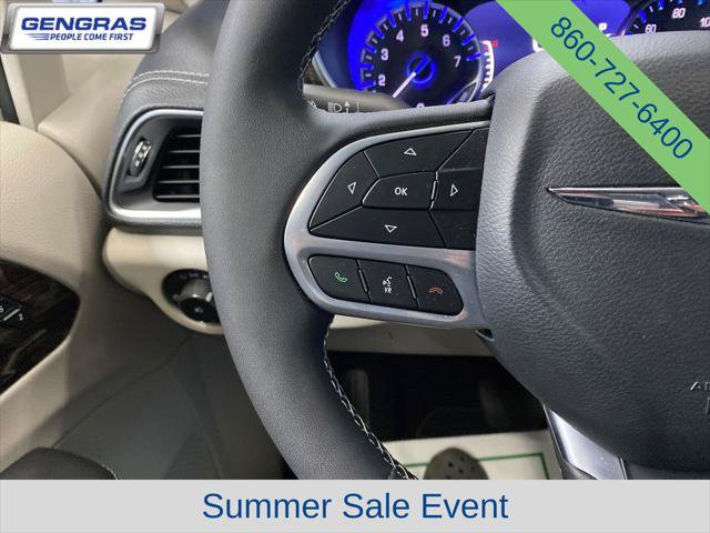 Certified 2024 Chrysler Pacifica Limited FWD image 21