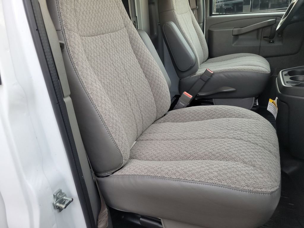 New 2025 Chevrolet Express 3500 w/ Power Convenience Package image 17