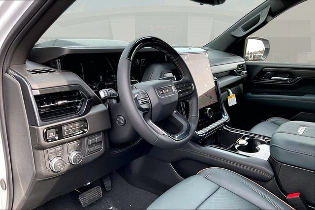 New 2026 GMC Yukon AT4 w/ AT4 Premium Plus Package AWD/4WD image 7
