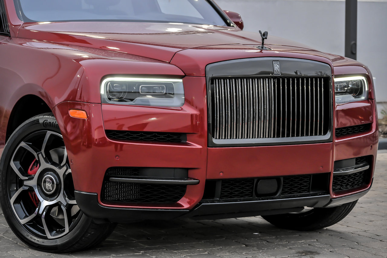 Used 2021 Rolls-Royce Cullinan Black Badge AWD/4WD image 2