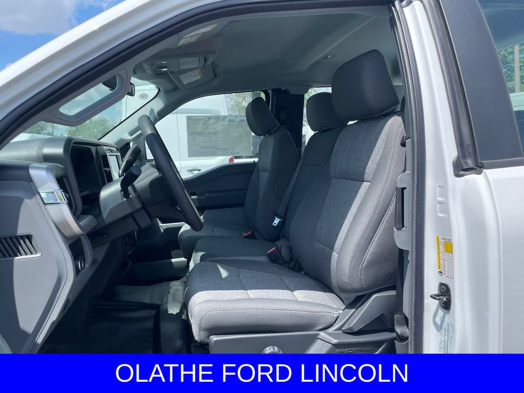New 2025 Ford F250 XL w/ FX4 Off-Road Package AWD/4WD image 15