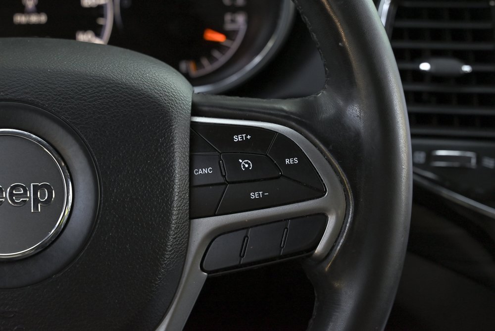 Used 2021 Jeep Grand Cherokee Laredo X image 22