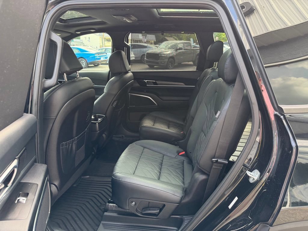 Used 2023 Kia Telluride SX X-Line AWD/4WD image 11