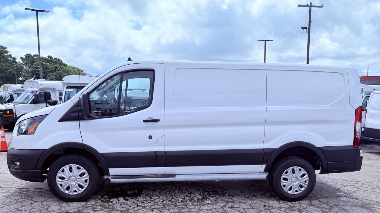 Used 2025 Ford Transit 250 Low Roof w/ Exterior Upgrade Package RWD image 5