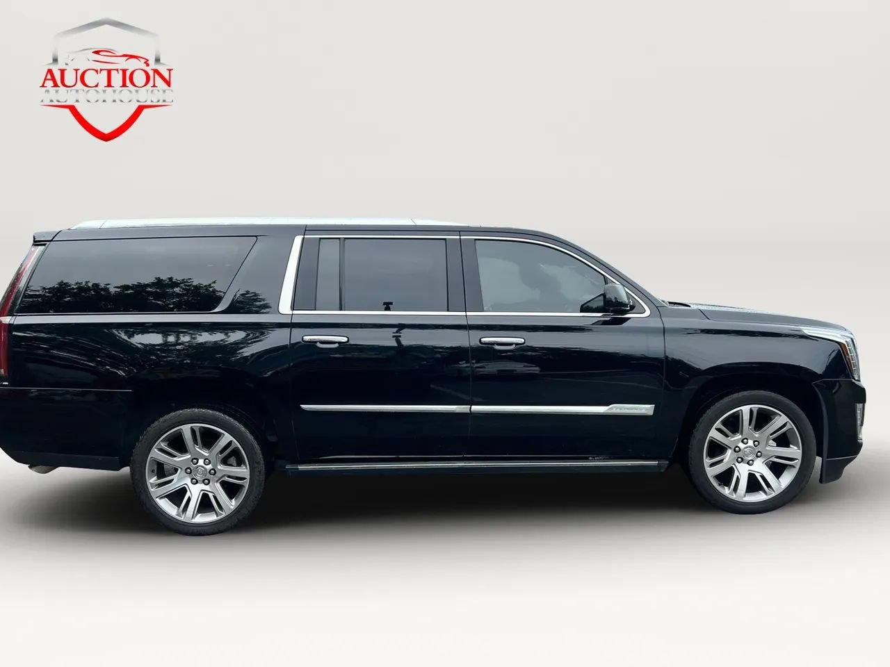 Used 2015 Cadillac Escalade ESV Premium AWD/4WD image 4