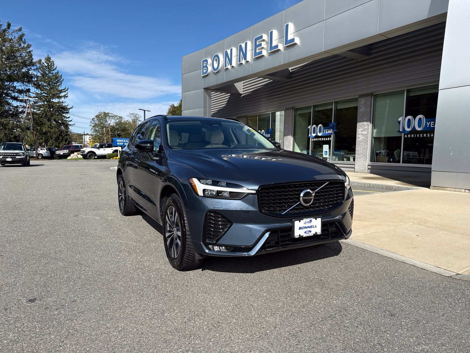 Used 2024 Volvo XC60 B5 Core w/ Climate Package AWD/4WD image 6