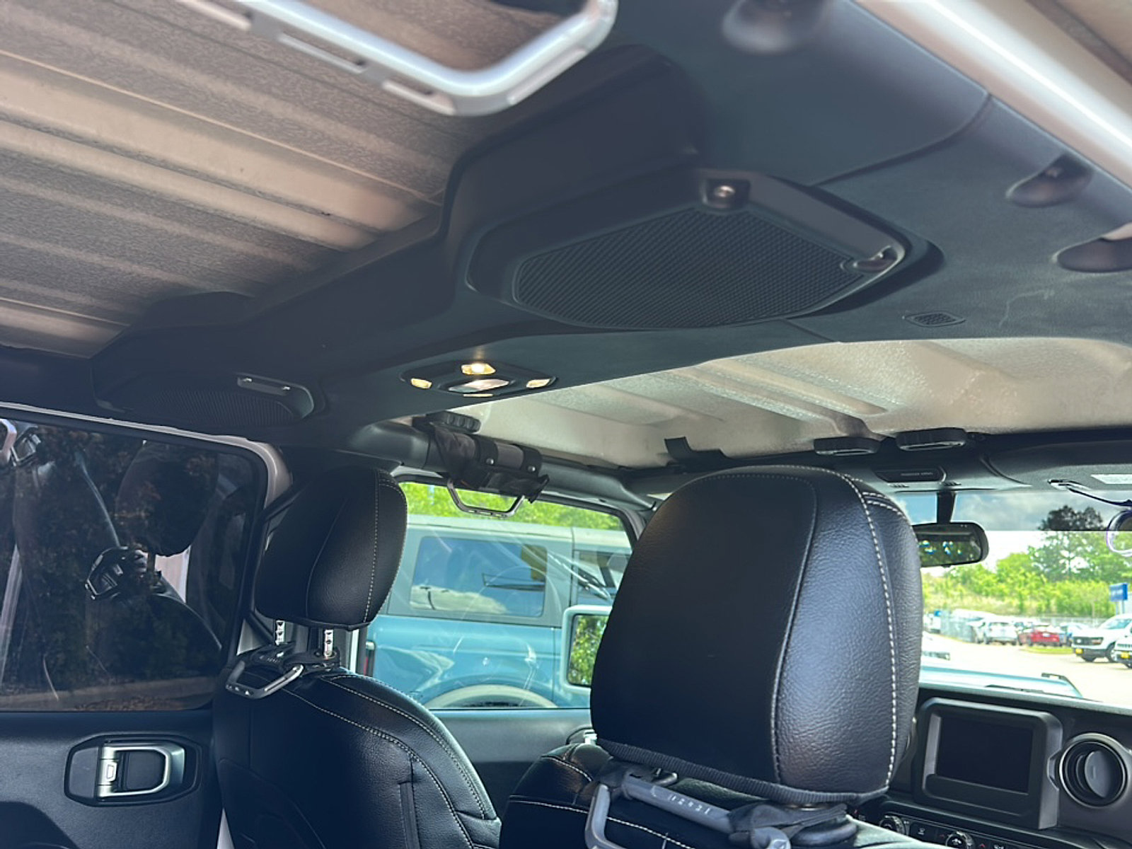 Used 2020 Jeep Gladiator Sport w/ Quick Order Package 24S image 21