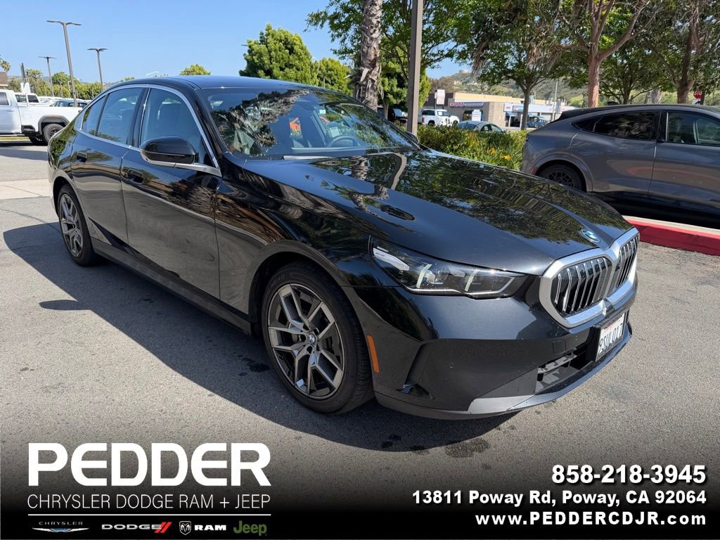 Used 2026 BMW 530i w/ Premium Package image 1