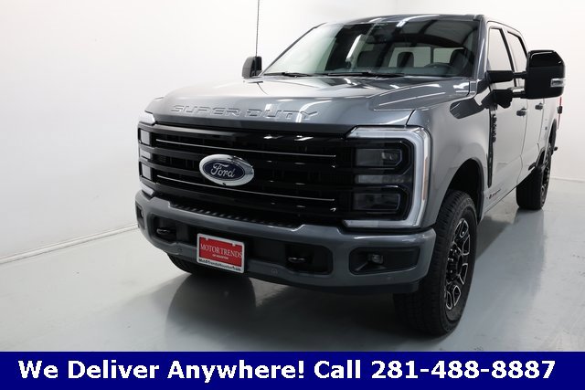 Used 2025 Ford F250 Platinum image 2