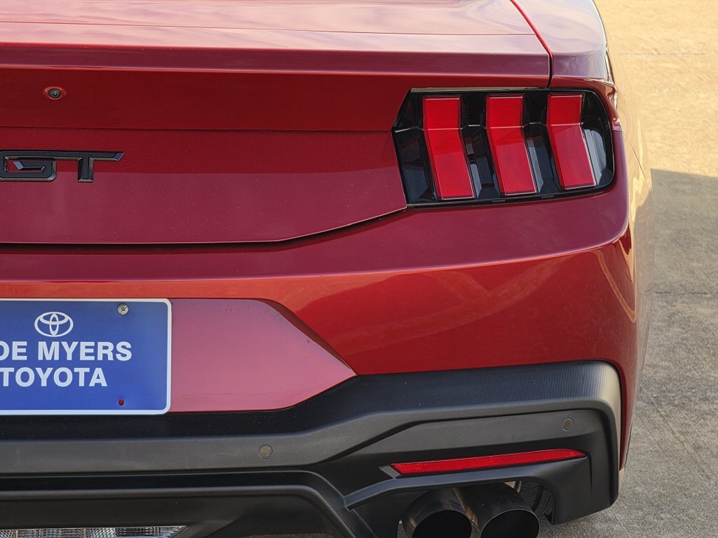 Used 2024 Ford Mustang GT Premium RWD image 9