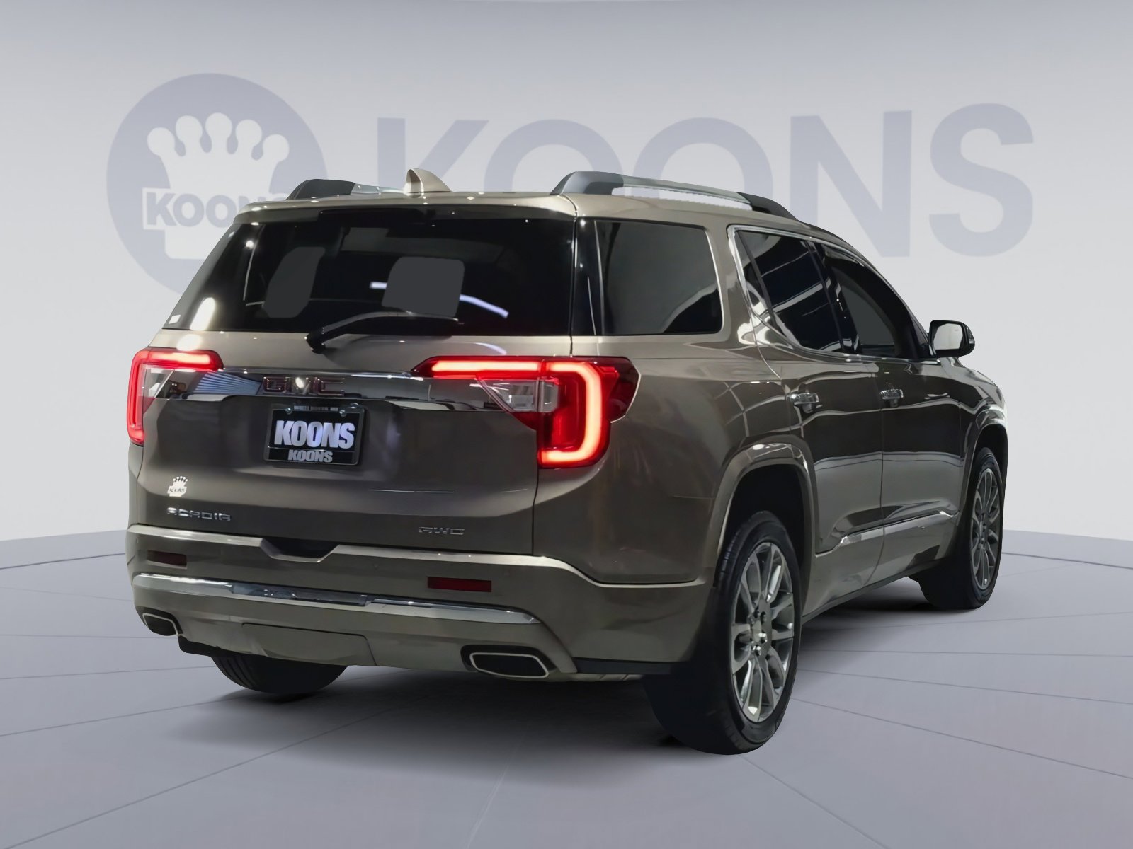 Used 2023 GMC Acadia Denali w/ Denali Ultimate Package image 12