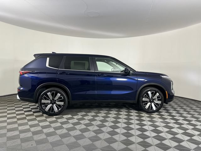 New 2026 Mitsubishi Outlander SE AWD/4WD image 9