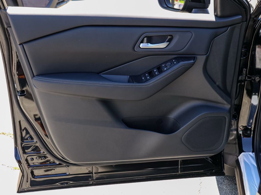 New 2026 Nissan Rogue SV image 23