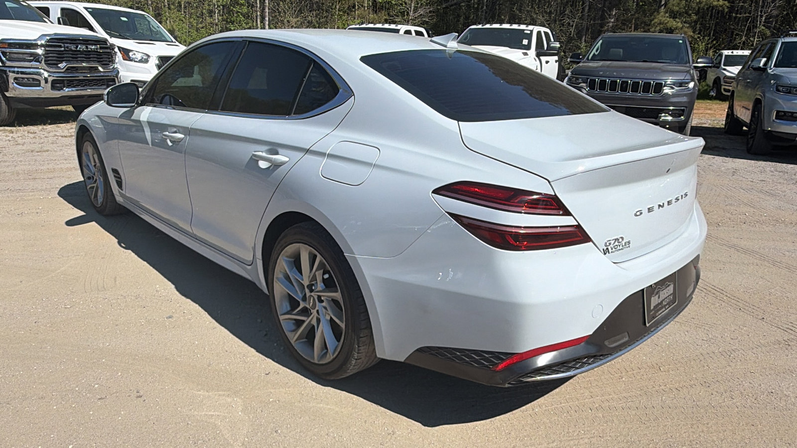 Used 2022 Genesis G70 2.0T image 10