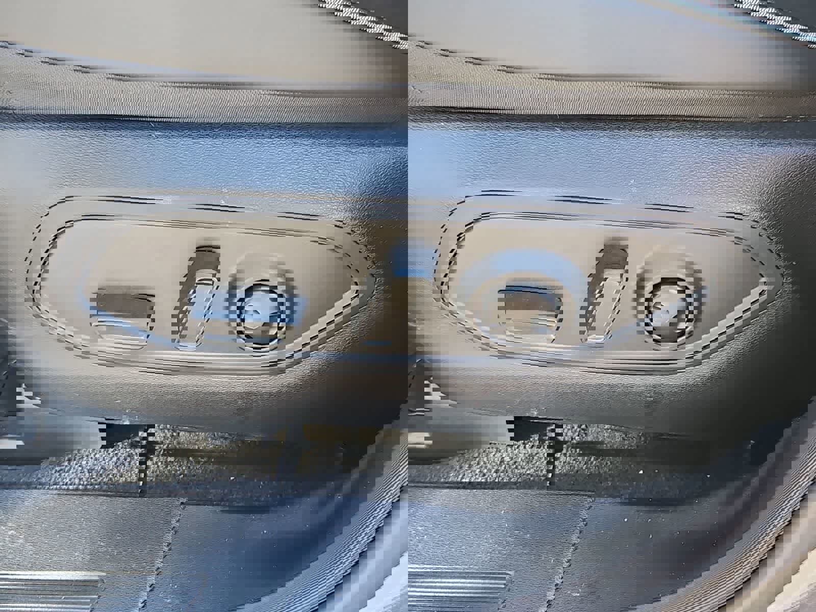 Used 2025 Jeep Wagoneer S Limited w/ Comfort Package image 18