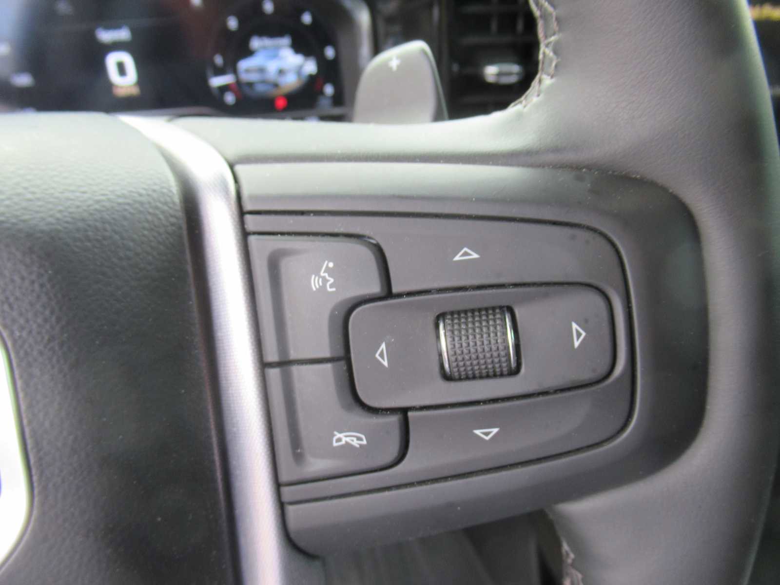 Used 2024 GMC Sierra 1500 Elevation w/ Preferred Package image 30