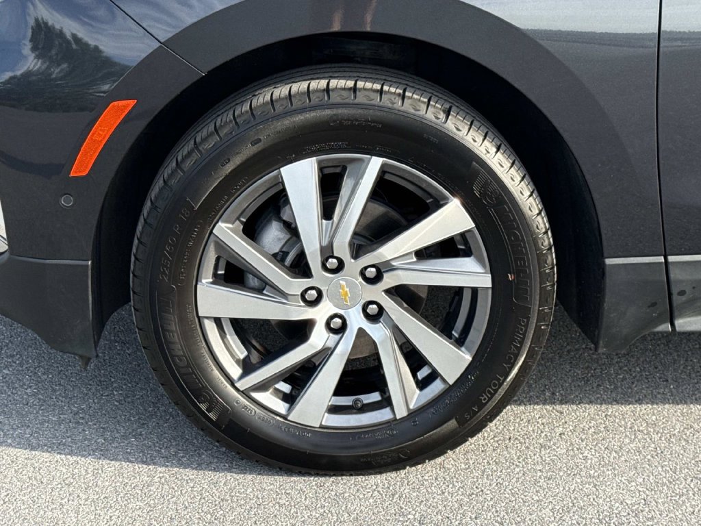 Used 2022 Chevrolet Equinox Premier AWD/4WD image 30