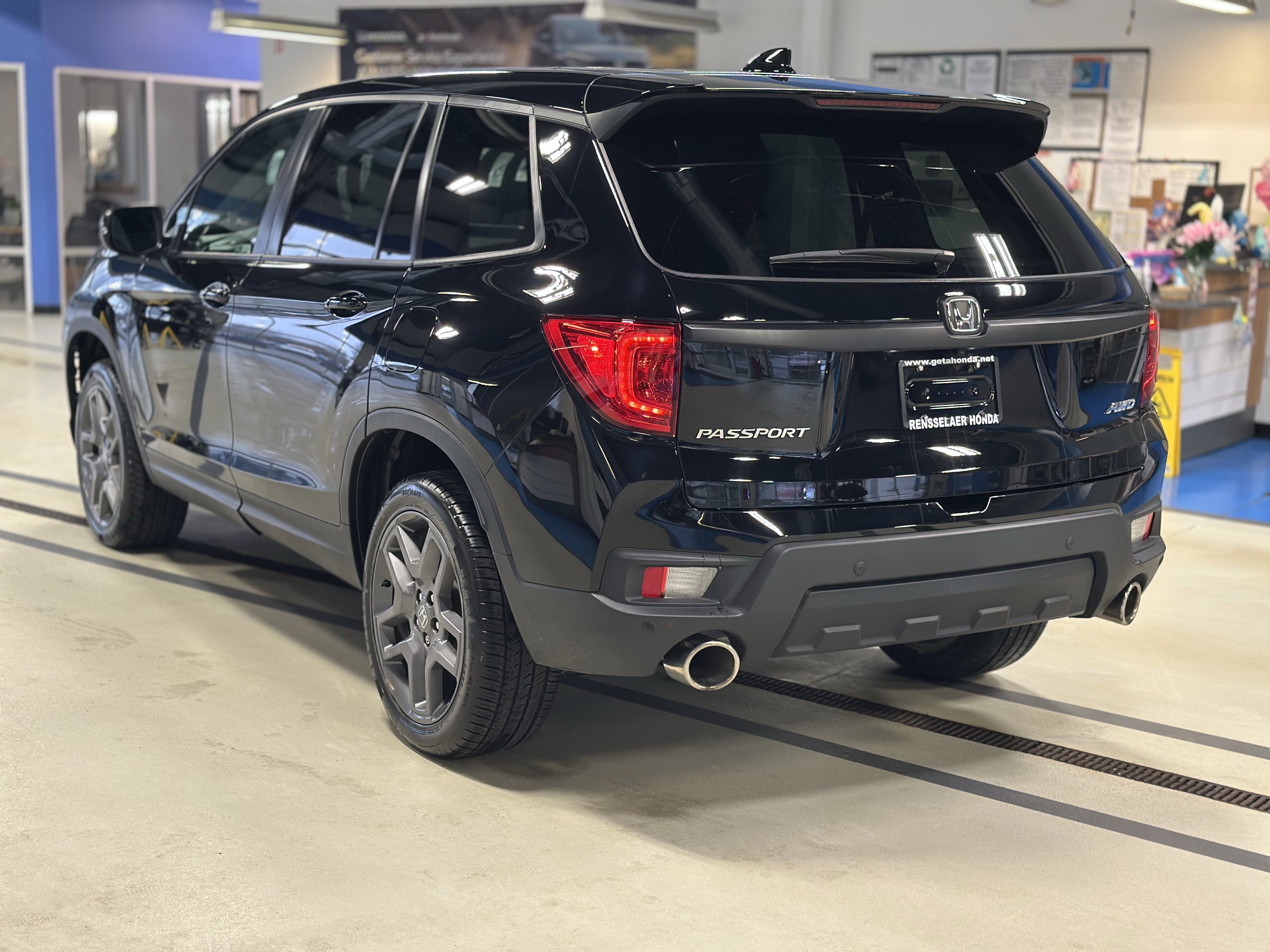 Used 2023 Honda Passport EX-L image 7