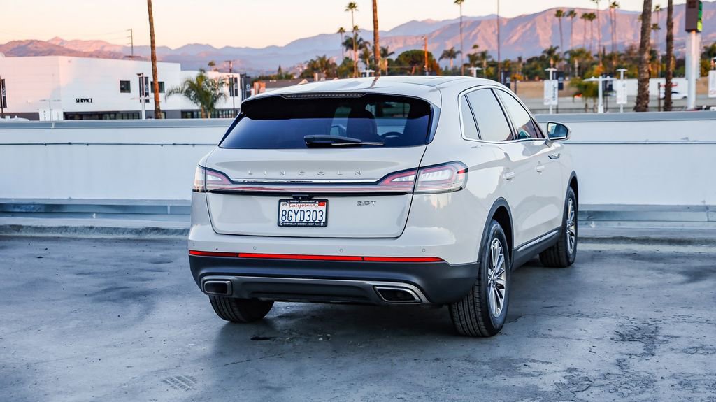 Used 2019 Lincoln Nautilus Select image 9
