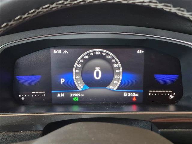 Used 2023 Volkswagen Tiguan SE w/ Panoramic Sunroof Package AWD/4WD image 9