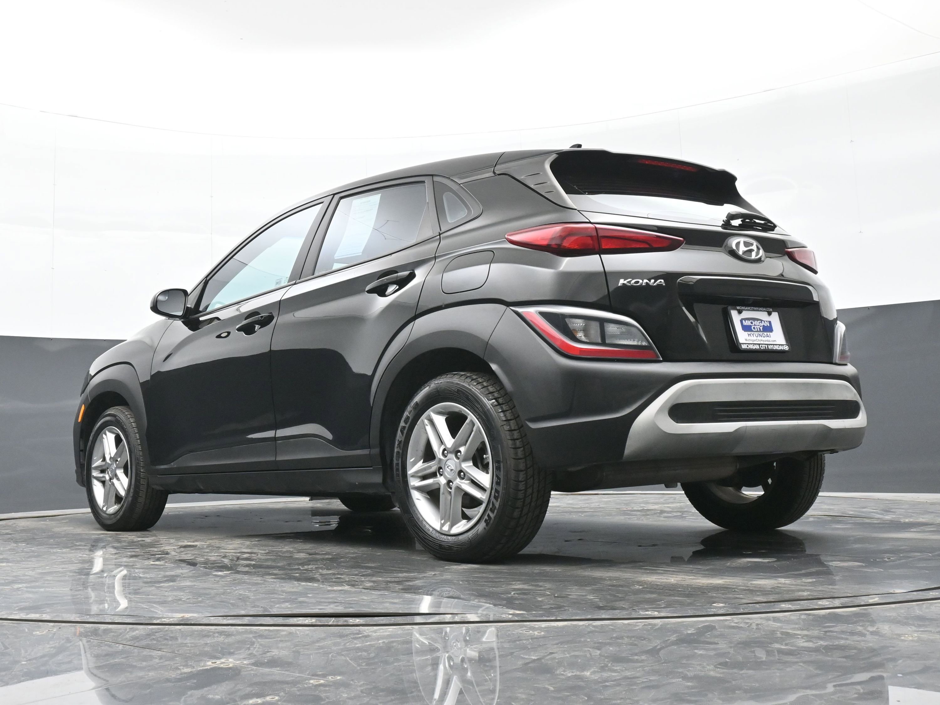 Certified 2022 Hyundai Kona SE image 37